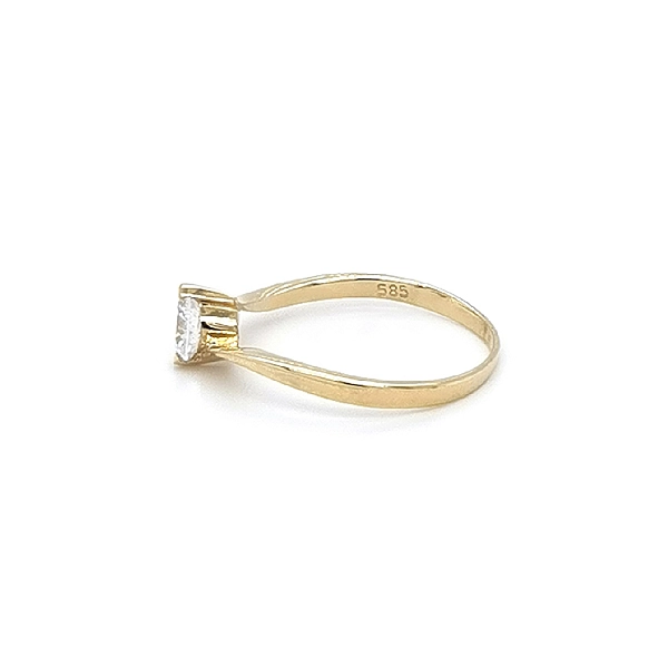 Gold Verlobungsring mit Zirkon