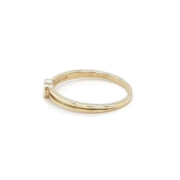 Gold Verlobungsring mit Zirkon