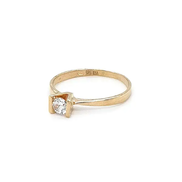 Gold Verlobungsring mit Zirkon