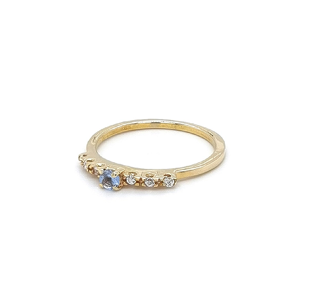 Goldring mit Blautopas