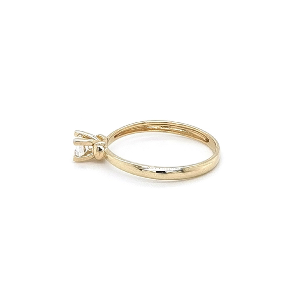 Gold Verlobungsring mit Zirkon