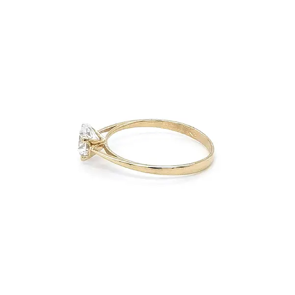 Gold Verlobungsring mit Zirkon