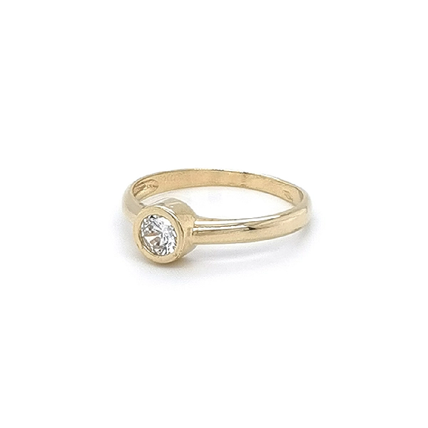 Gold Verlobungsring mit Zirkon