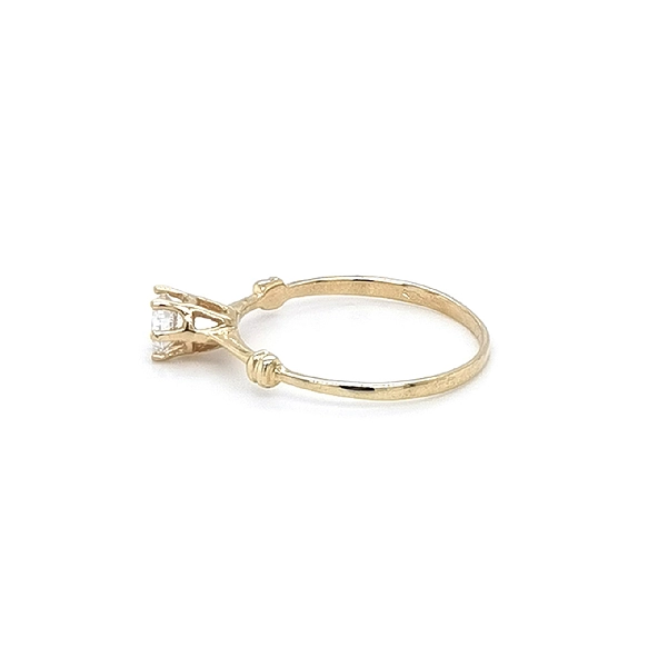 Gold Verlobungsring mit Zirkon