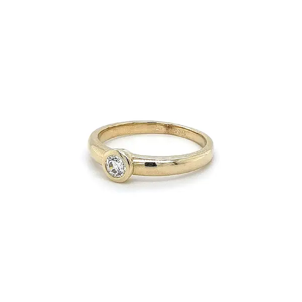 Gold Verlobungsring mit Zirkon