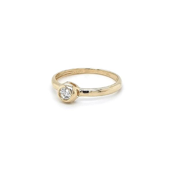 Gold Verlobungsring mit Zirkon