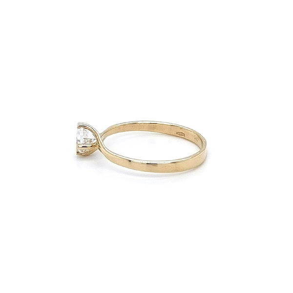 Gold Verlobungsring mit Zirkon