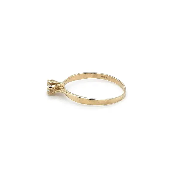 Gold Verlobungsring mit Zirkon