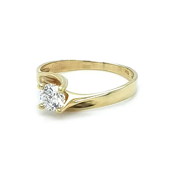 Gold Verlobungsring mit Zirkon