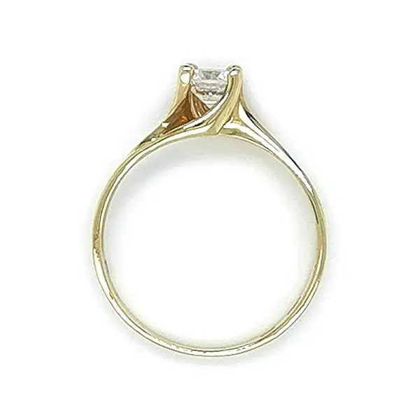 Gold Verlobungsring mit Zirkon
