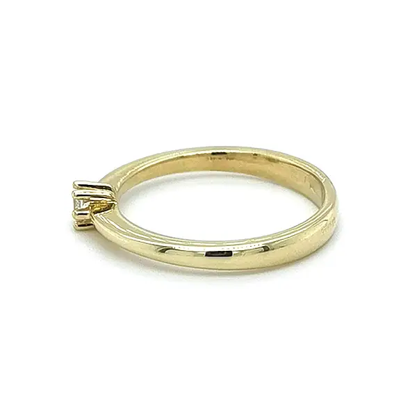 Gold Verlobungsring mit Zirkon