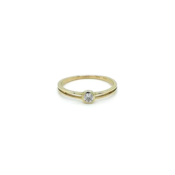 Gold Verlobungsring mit Zirkon