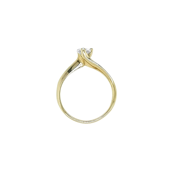 Verlobungsring aus Gold mit kubischem Zirkon