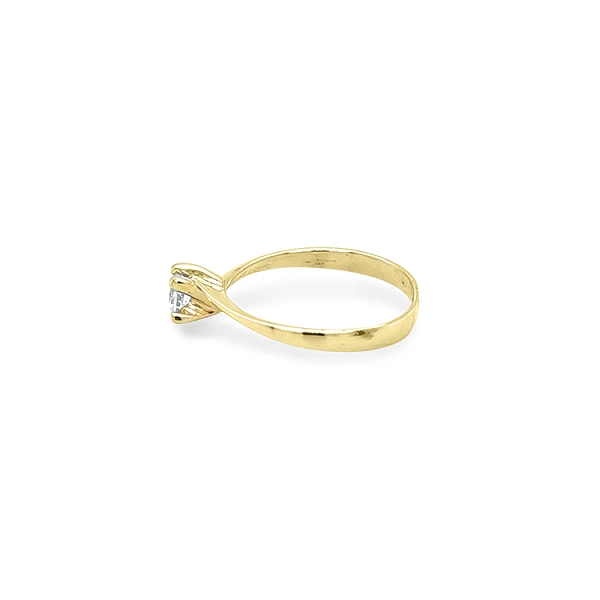 Gold Verlobungsring mit Zirkonen