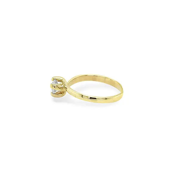 Gold Verlobungsring mit Zirkon