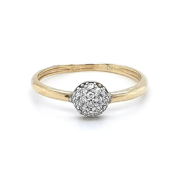 Goldring mit Zirkonen