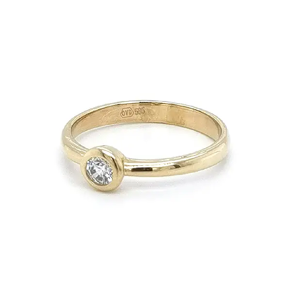 Gold Verlobungsring mit Zirkon