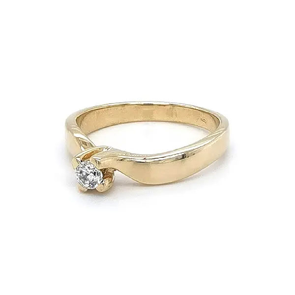 Gold Verlobungsring mit Zirkon