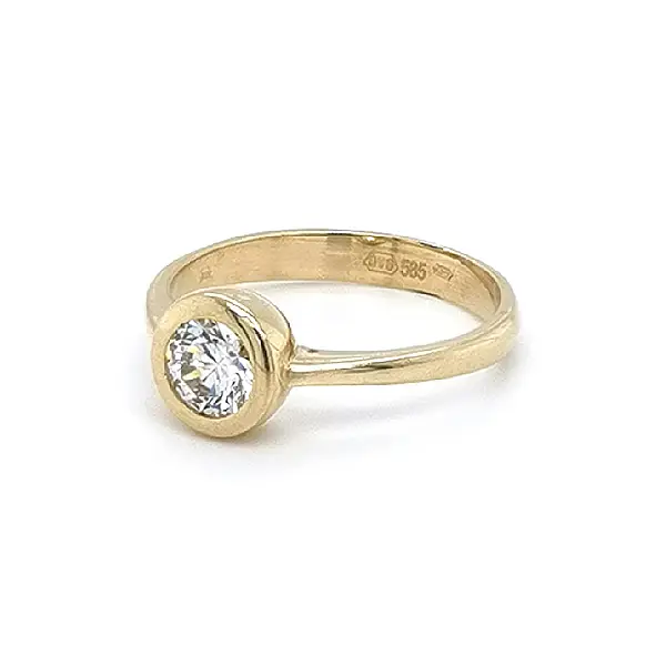 Gold Verlobungsring mit Zirkon