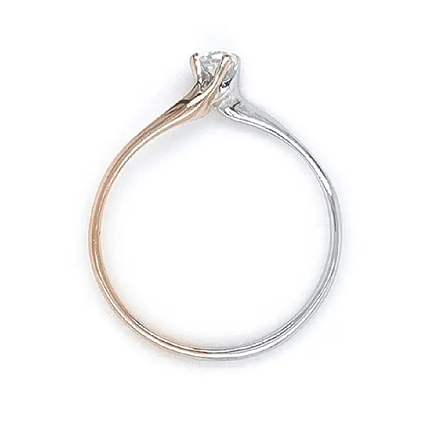 Verlobungsring mit Zirkon aus kombiniertem Gold