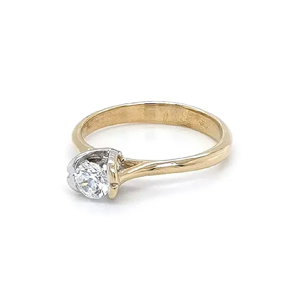 Verlobungsring mit Zirkon aus kombiniertem Gold