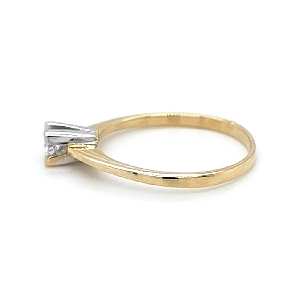 Verlobungsring mit Zirkon aus kombiniertem Gold