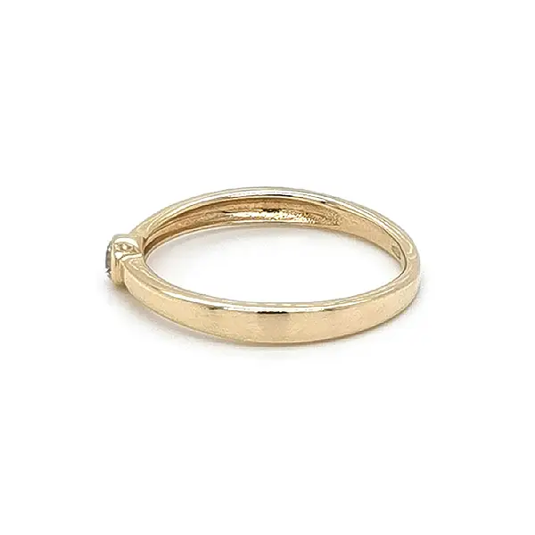 Gold Verlobungsring mit Zirkon
