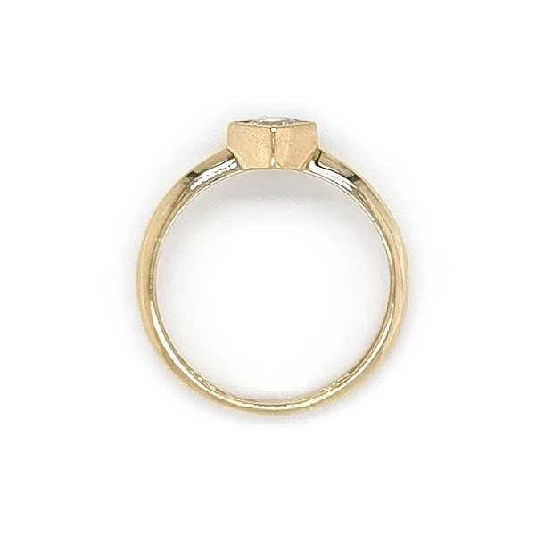 Gold Verlobungsring mit Zirkon