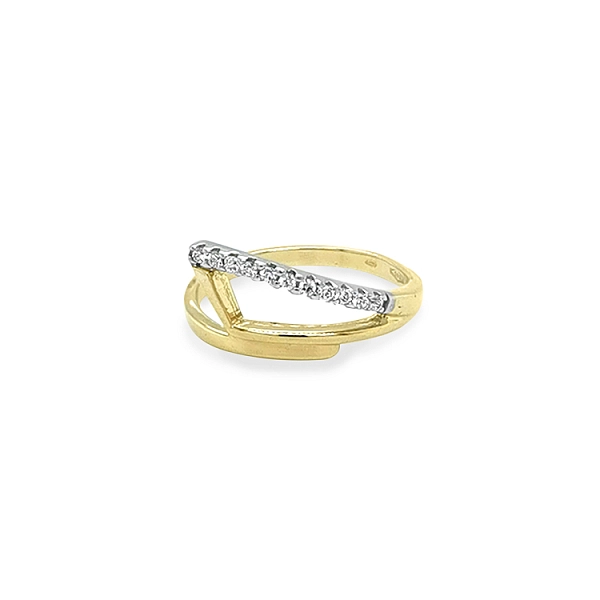 Ring mit Zirkonias in Gold-Kombination