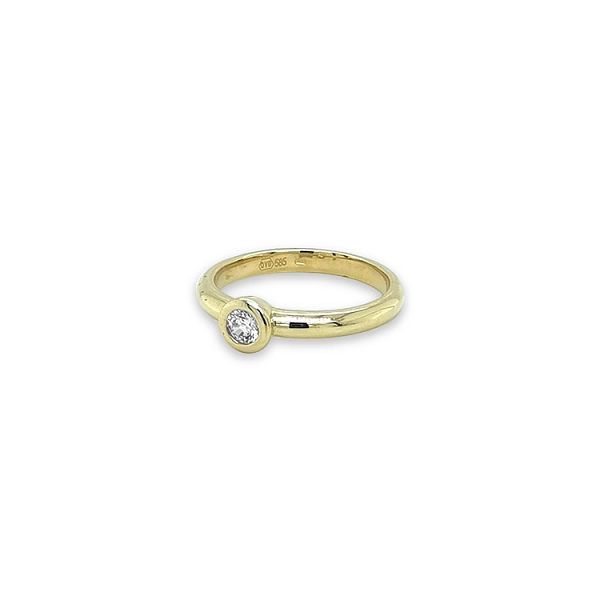 Verlobungsring aus Gold mit kubischem Zirkon