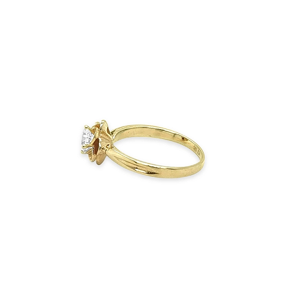 Goldring mit kubischem Zirkon