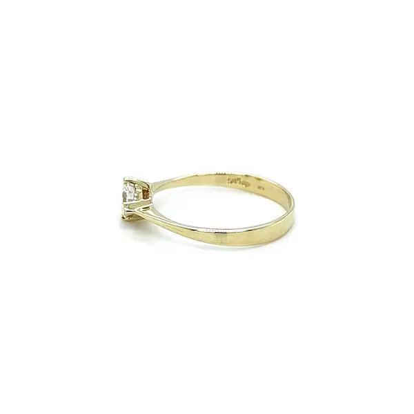 Gold Verlobungsring mit Zirkon