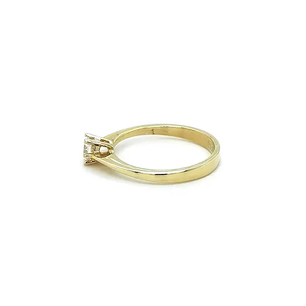 Gold Verlobungsring mit Zirkon