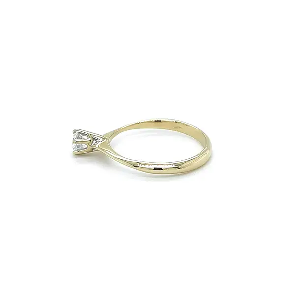Gold Verlobungsring mit Zirkon