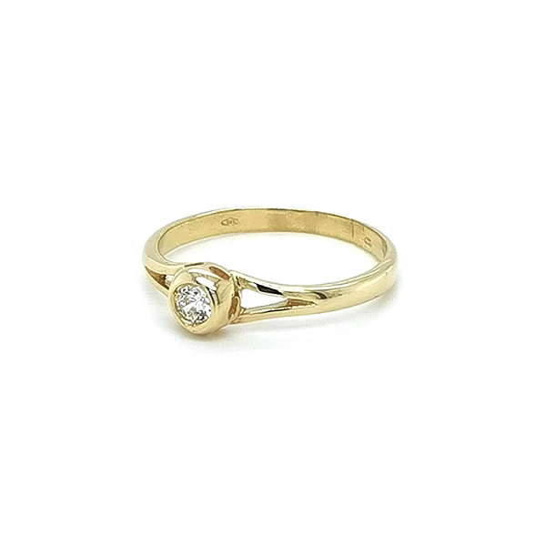 Gold Verlobungsring mit Zirkon