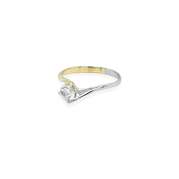Verlobungsring mit kubischem Zirkon in Gold