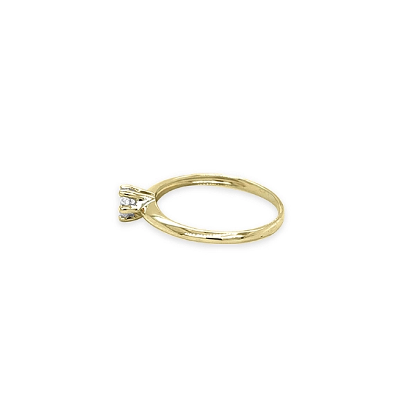 Verlobungsring aus Gold mit kubischem Zirkon