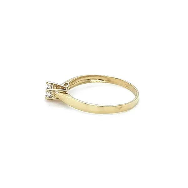 Gold Verlobungsring mit Zirkon