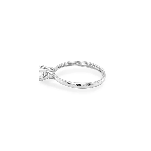 Gold Verlobungsring mit Zirkon