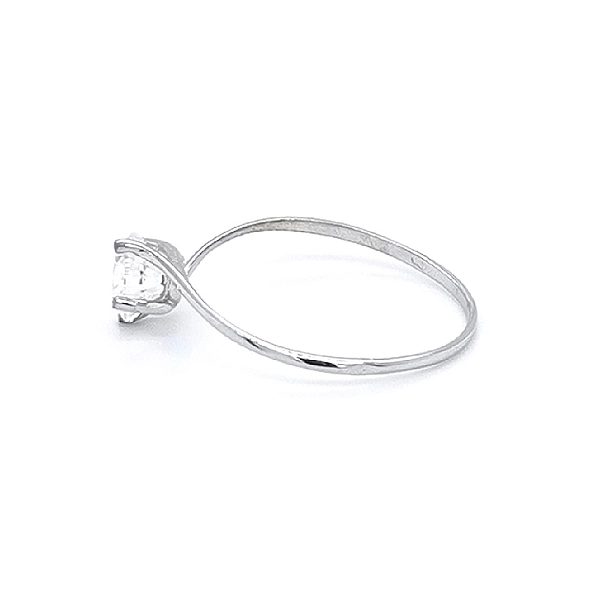 Verlobungsring mit Zirkon aus Weißgold