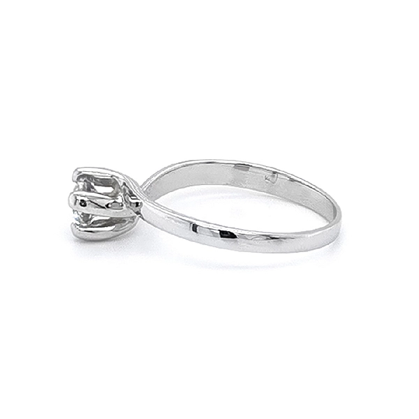 Verlobungsring mit Zirkon aus Weißgold