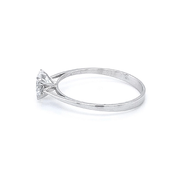 Verlobungsring mit Zirkon aus Weißgold