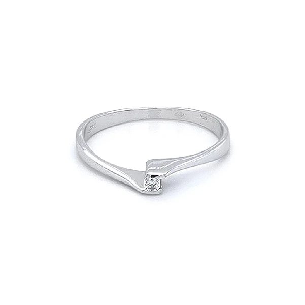 Verlobungsring mit Zirkon aus Weißgold