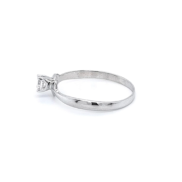 Verlobungsring mit Zirkon aus Weißgold
