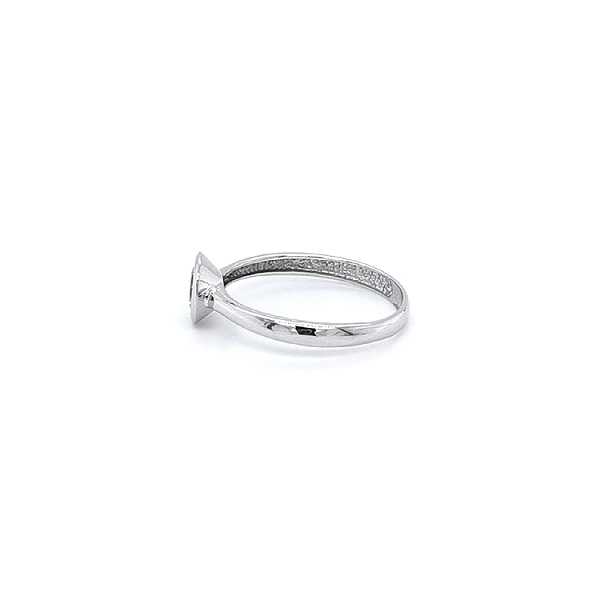 Verlobungsring mit Zirkon aus Weißgold