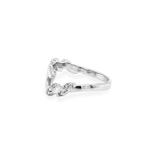Goldring mit Zirkonen