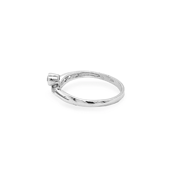 Goldring mit Zirkonen