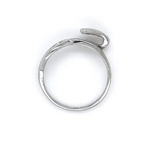 Ring mit Zirkonen aus Weißgold