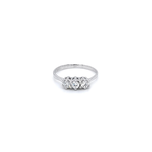 Ring mit Zirkonen aus Weißgold