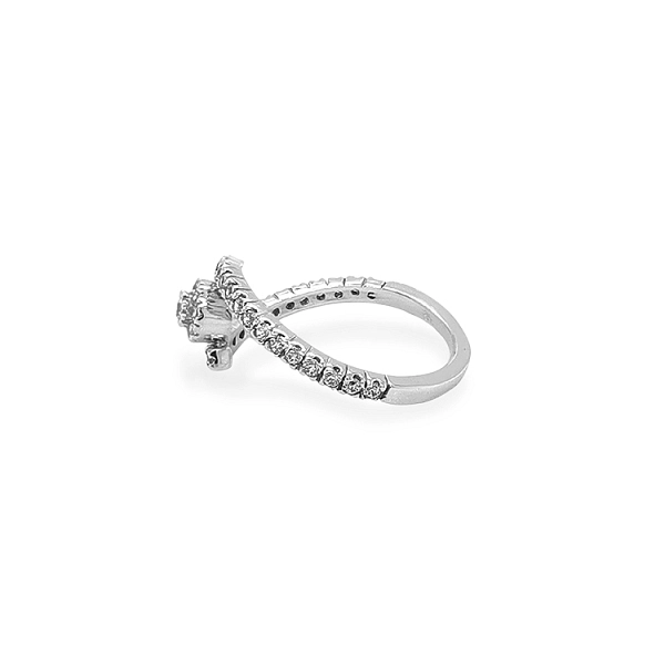 Goldring mit Zirkonen